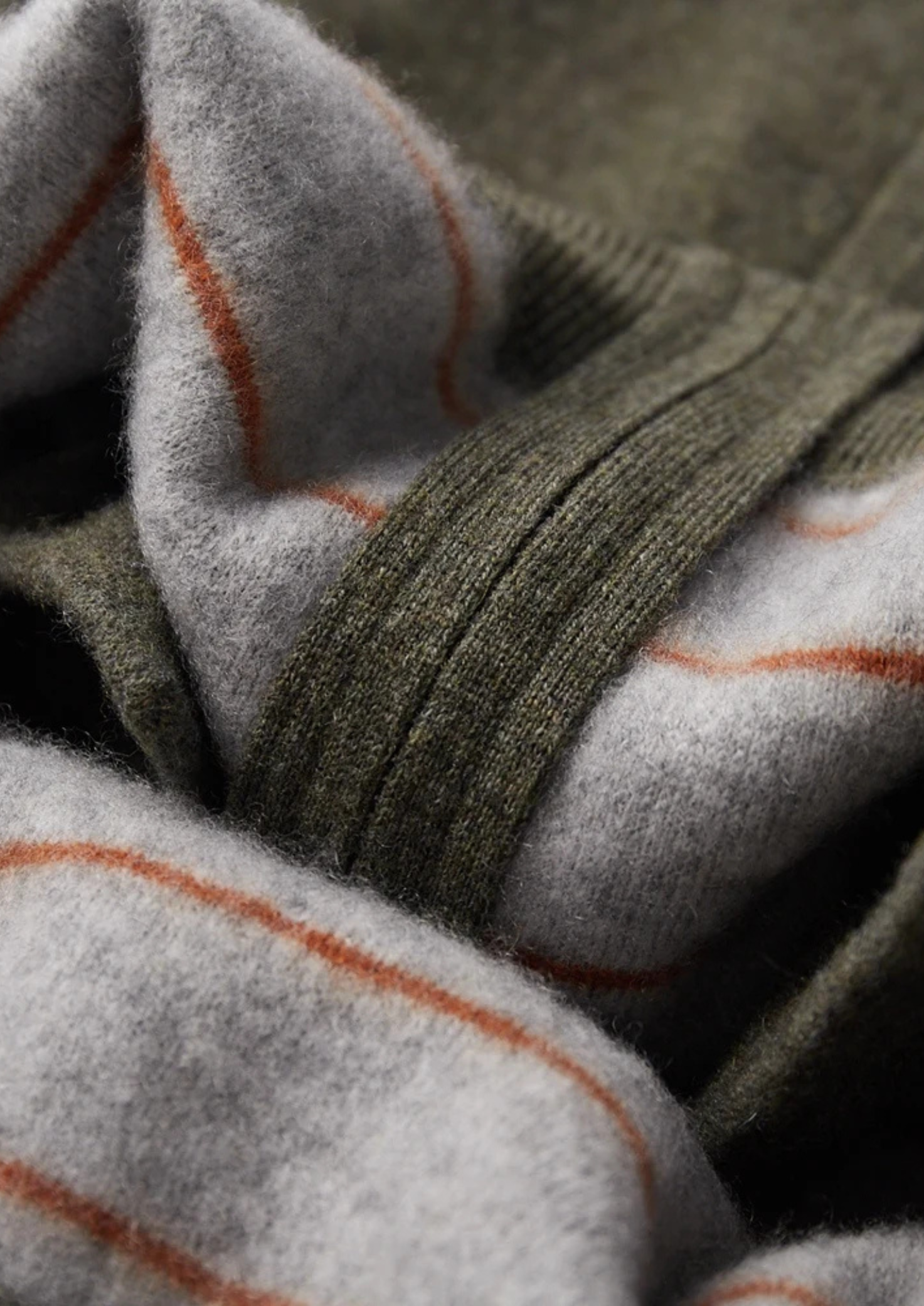 Cardigã Premium em Cashmere Bicolor com Zíper