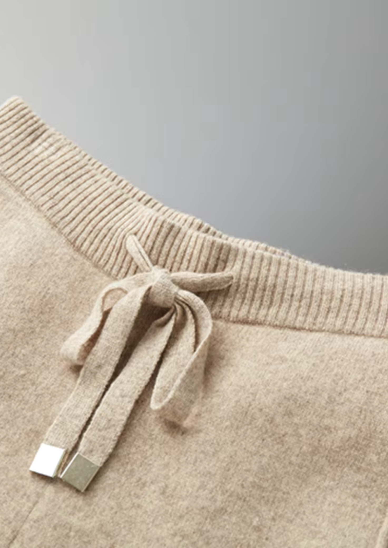 Conjunto Kilian Leisure Areia em Cashmere Premium