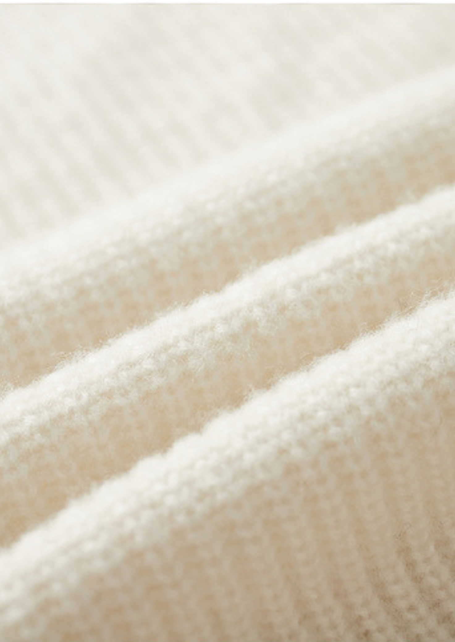 Suéter Gola Careca Raglan Canelado em Lã Merino Extrafina