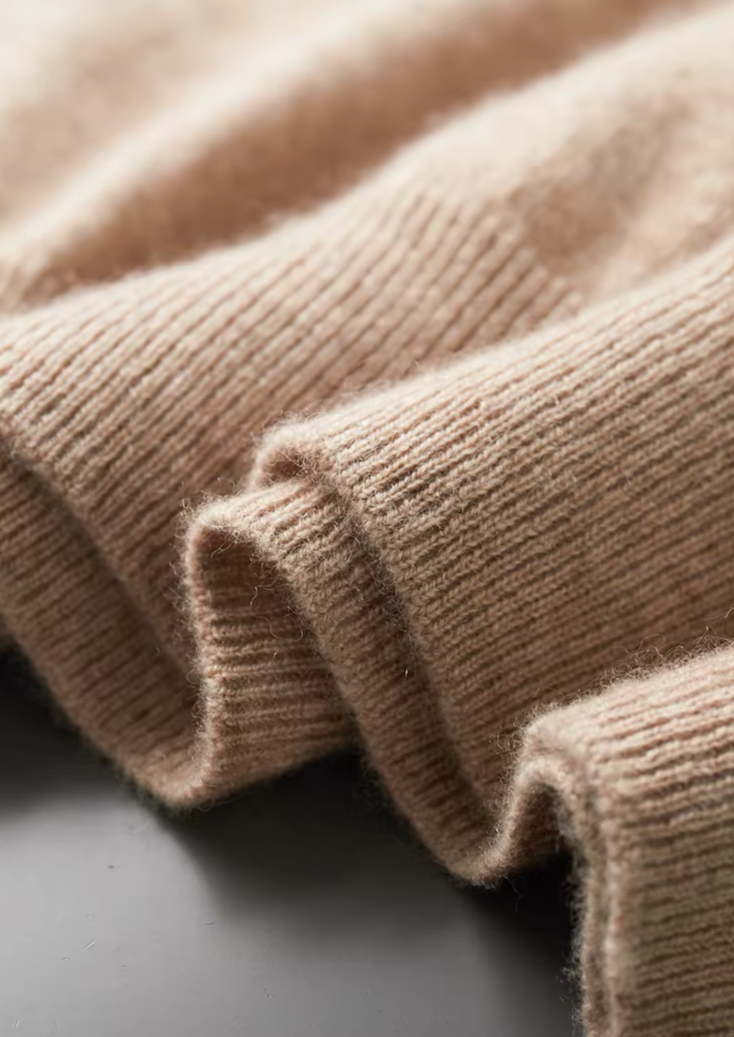 Camiseta Gola Redonda Clássica em Cashmere Premium