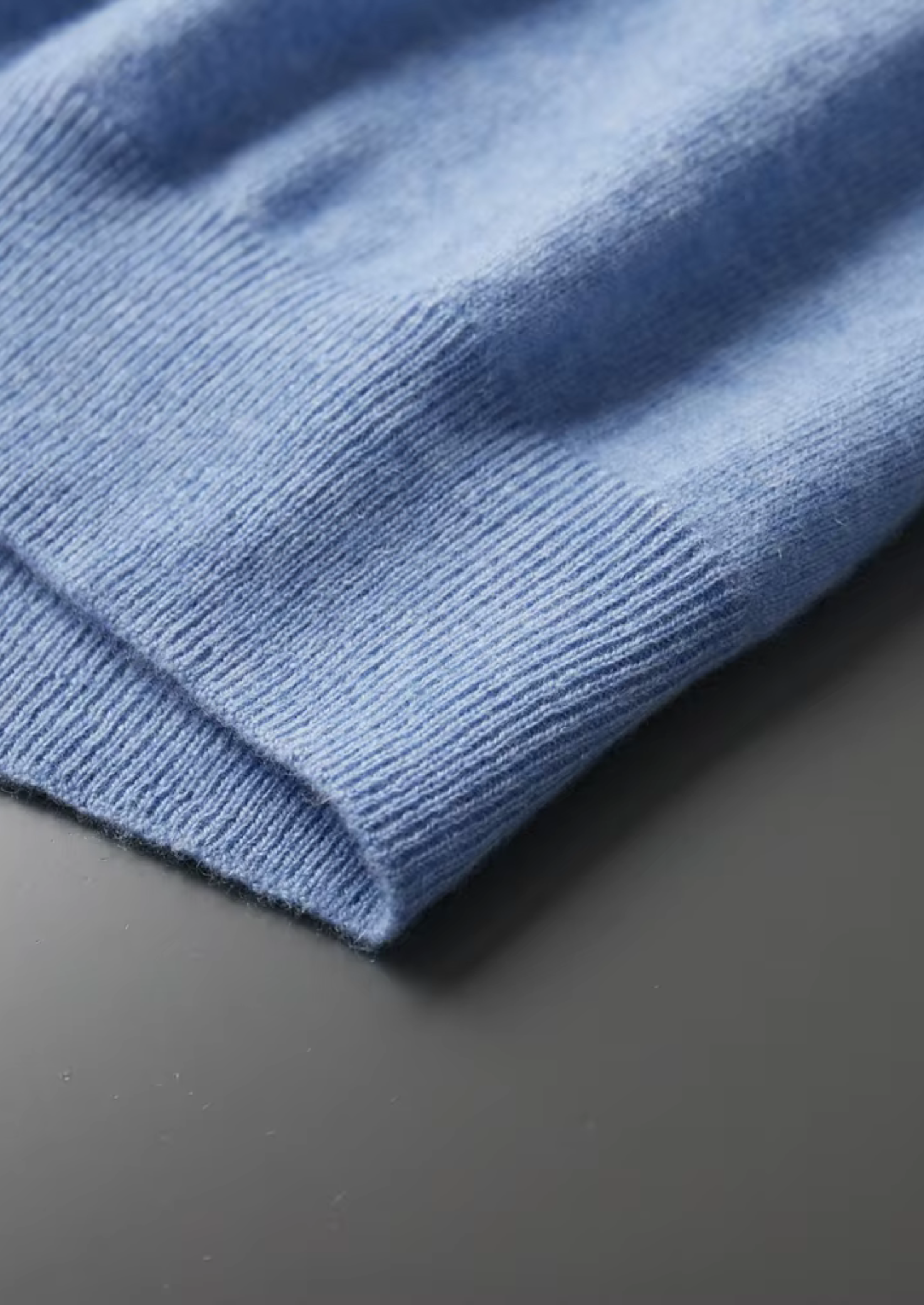 Camiseta Gola Alta em Cashmere Premium
