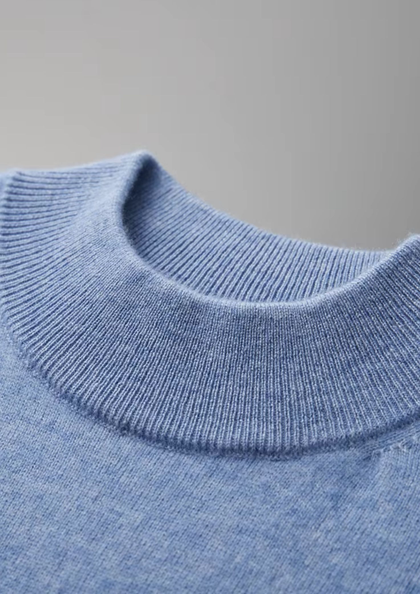 Camiseta Gola Alta em Cashmere Premium
