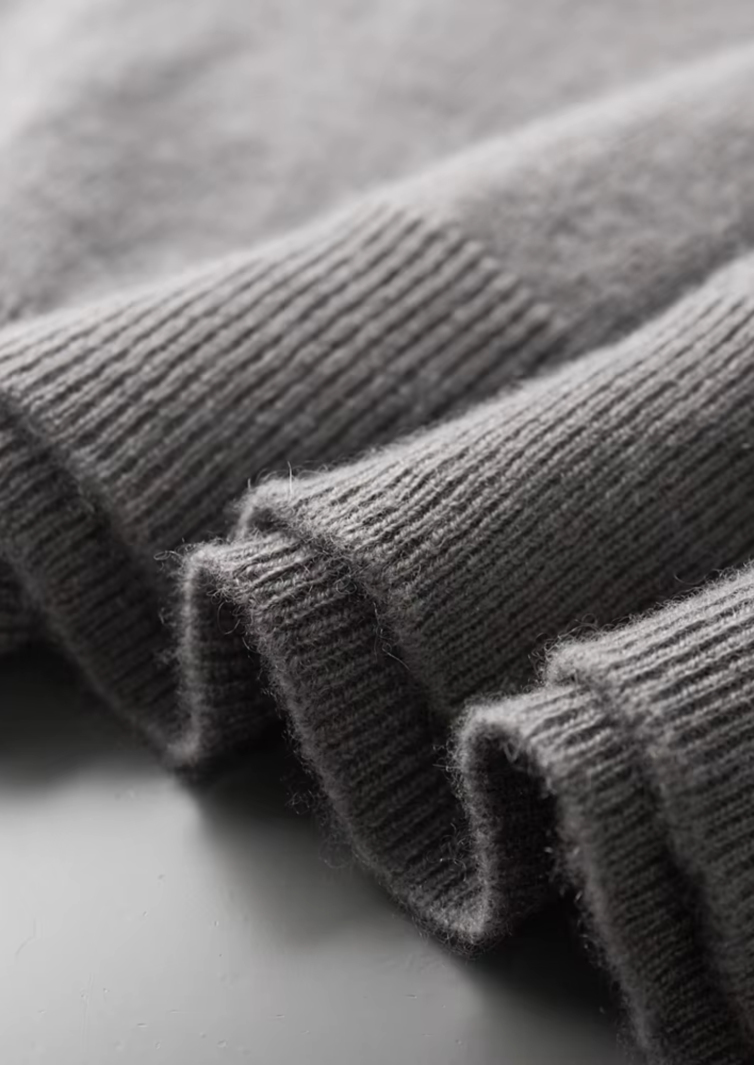 Camiseta Gola Alta em Cashmere Premium