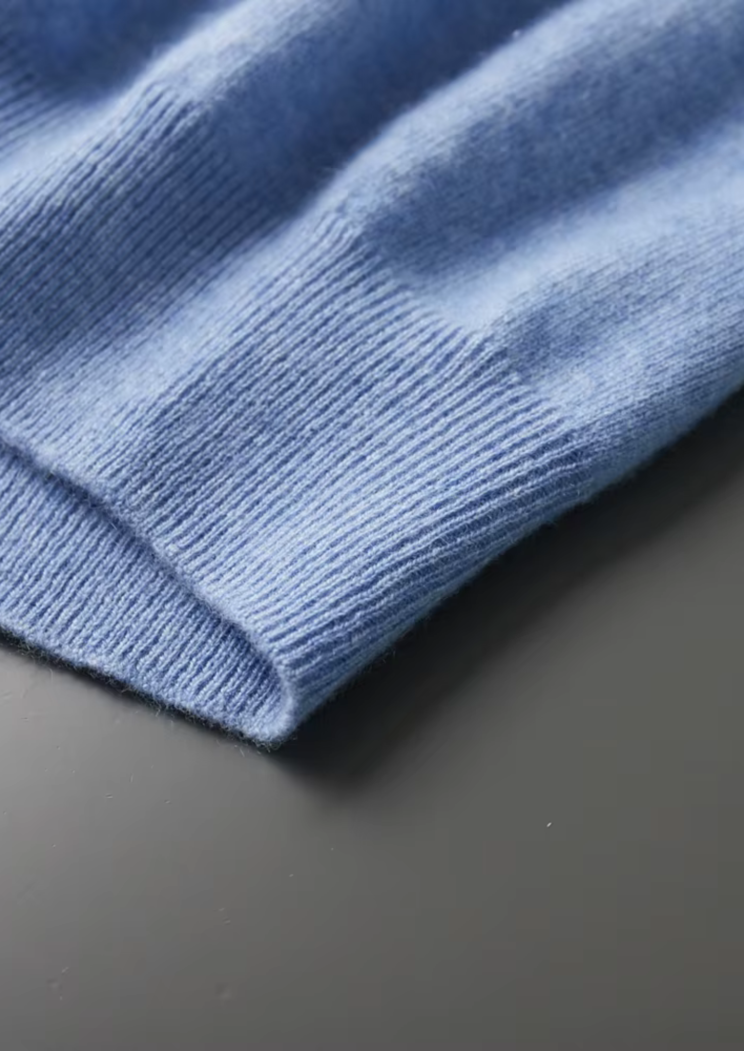 Camiseta Gola Redonda Clássica em Cashmere Premium