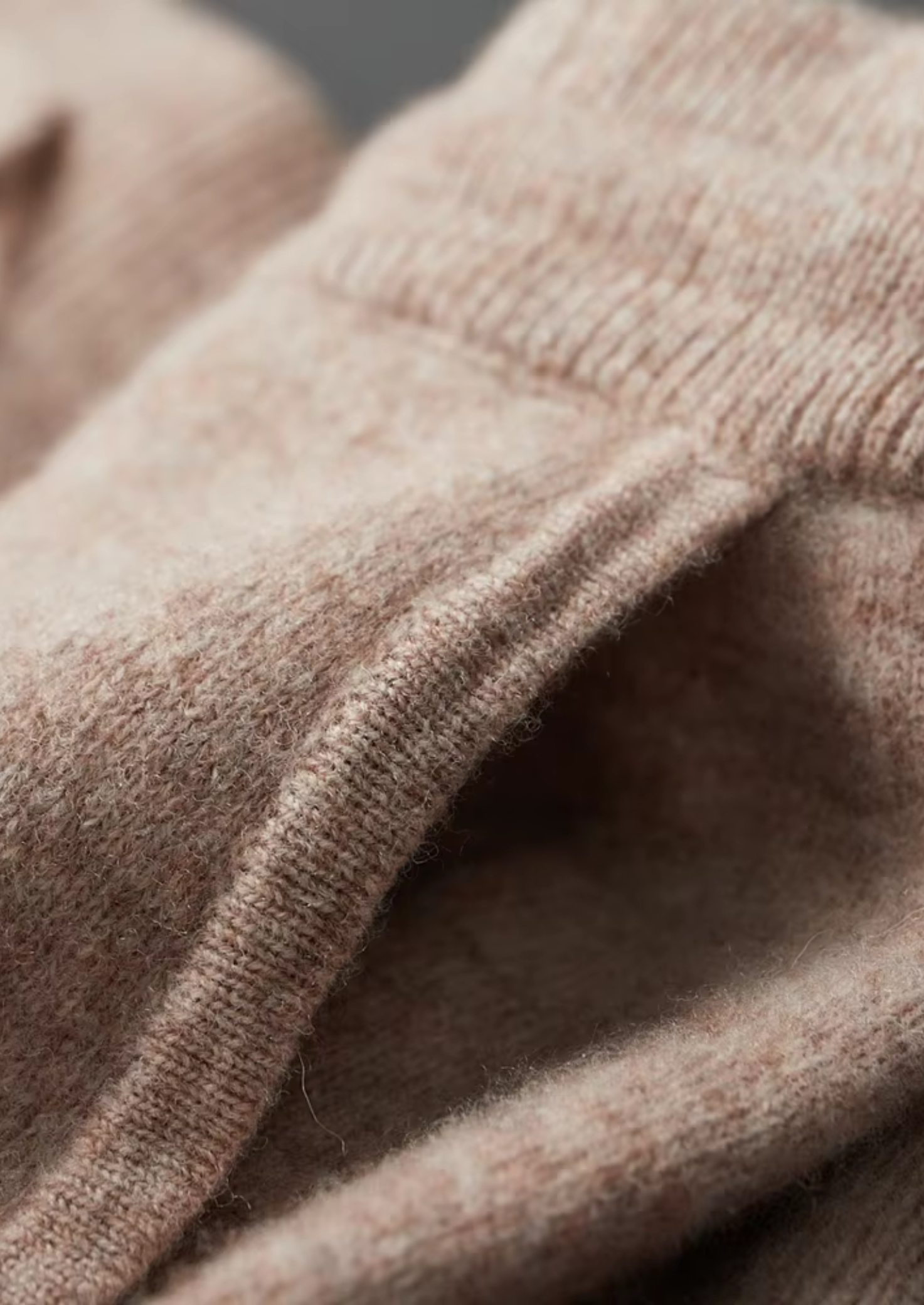 Conjunto Savro Bege em Lã Merino Extrafina Pura