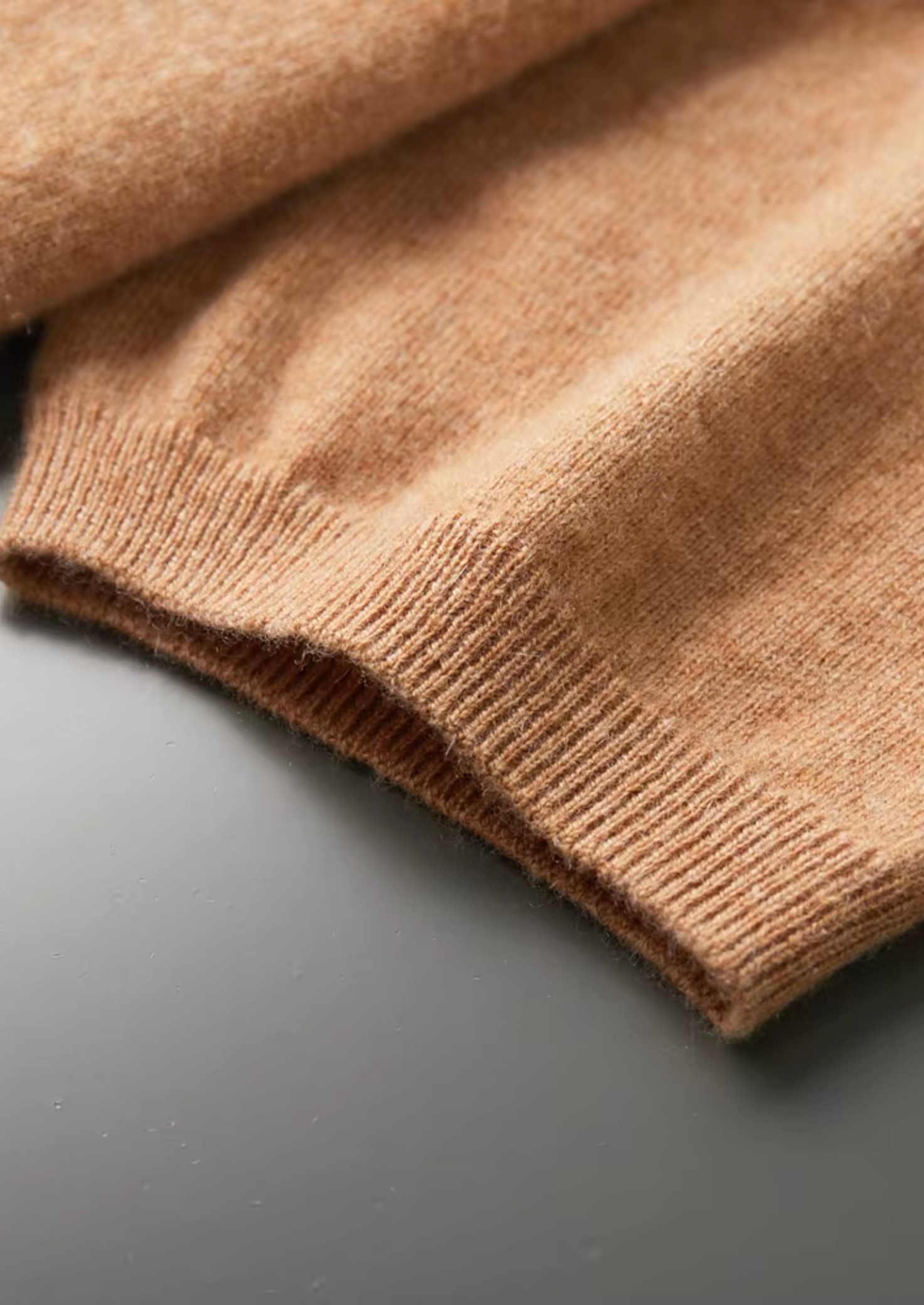 Camiseta Gola Redonda Clássica em Cashmere Premium