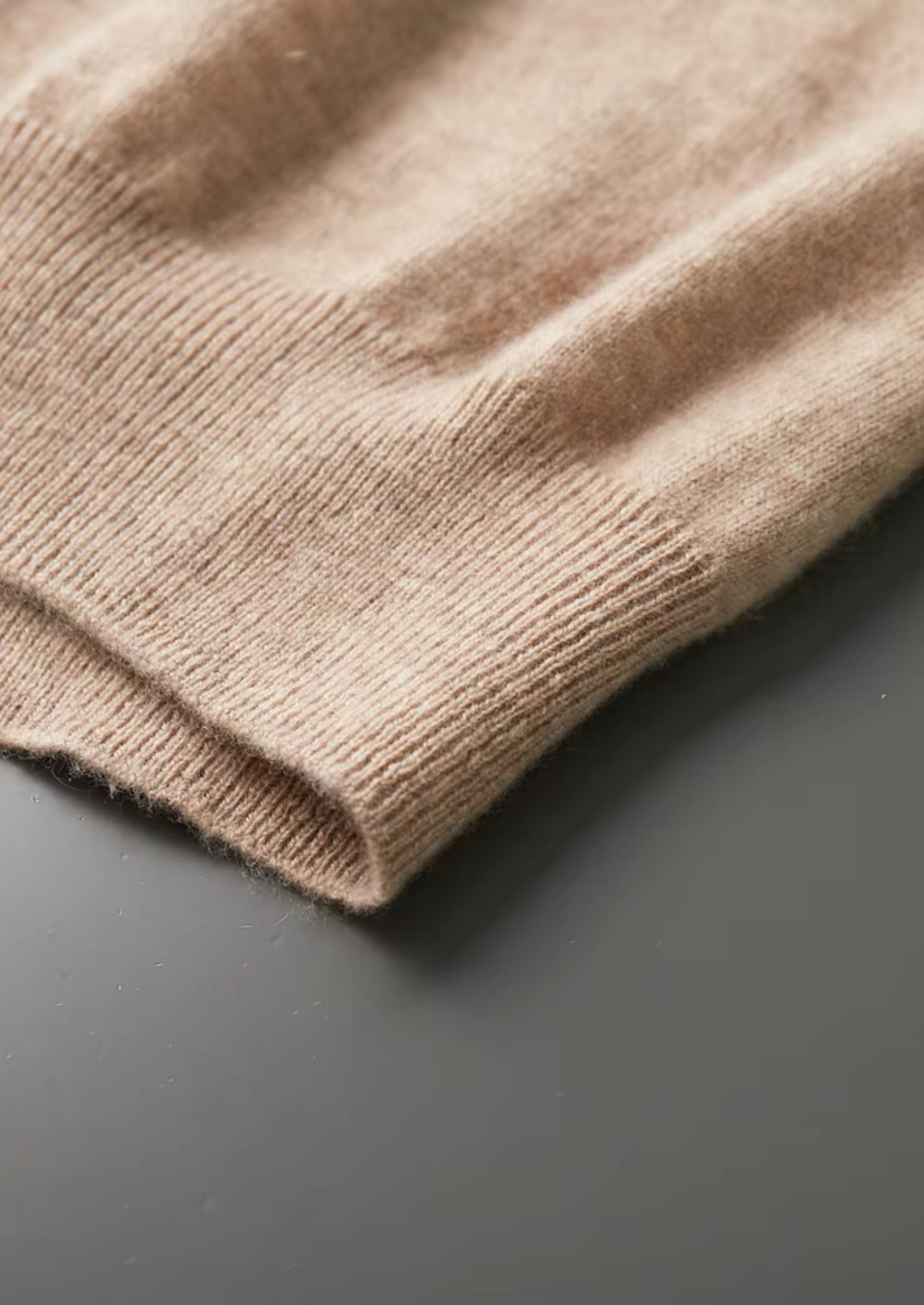 Camiseta Gola Alta em Cashmere Premium