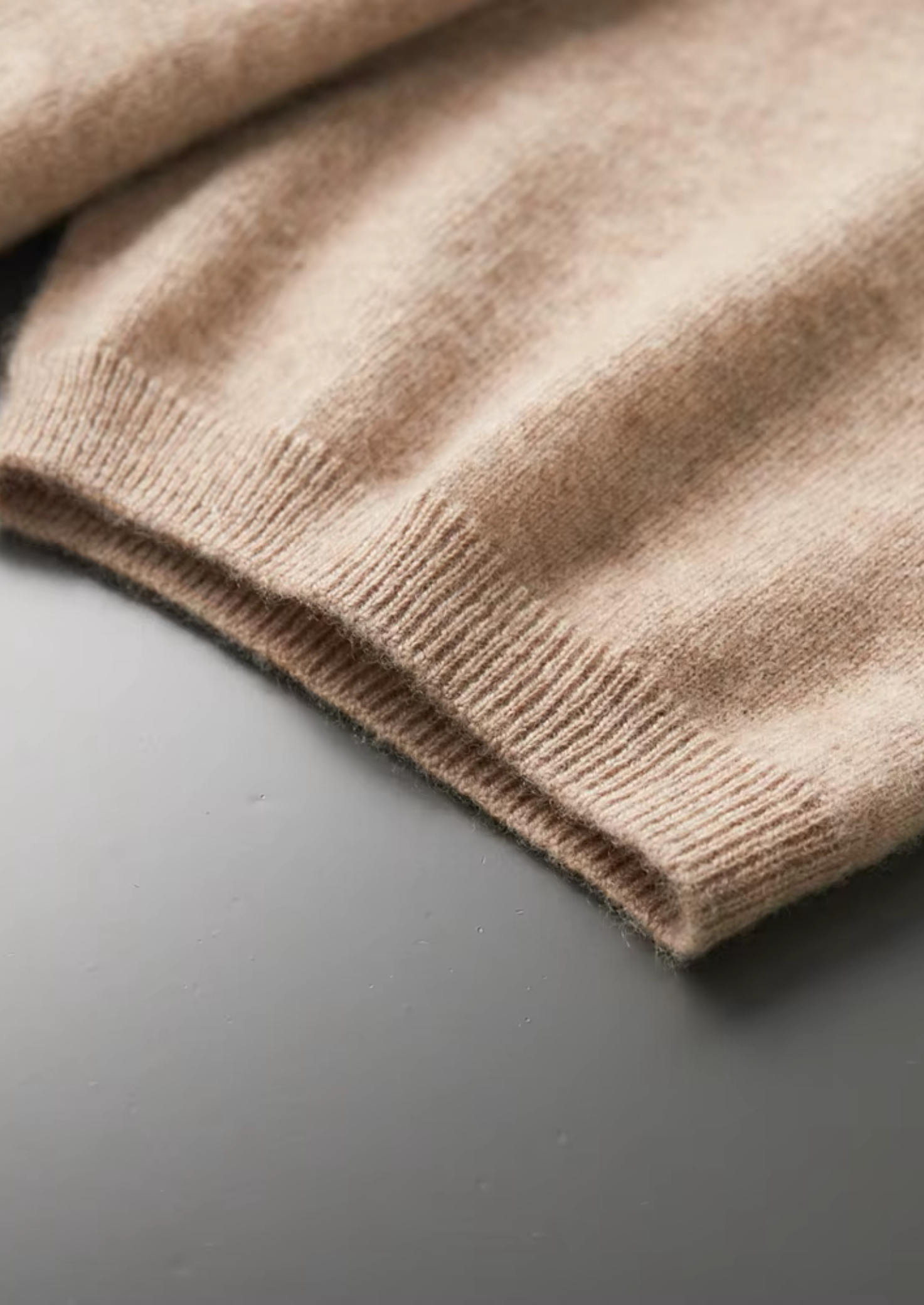 Camiseta Gola Alta em Cashmere Premium