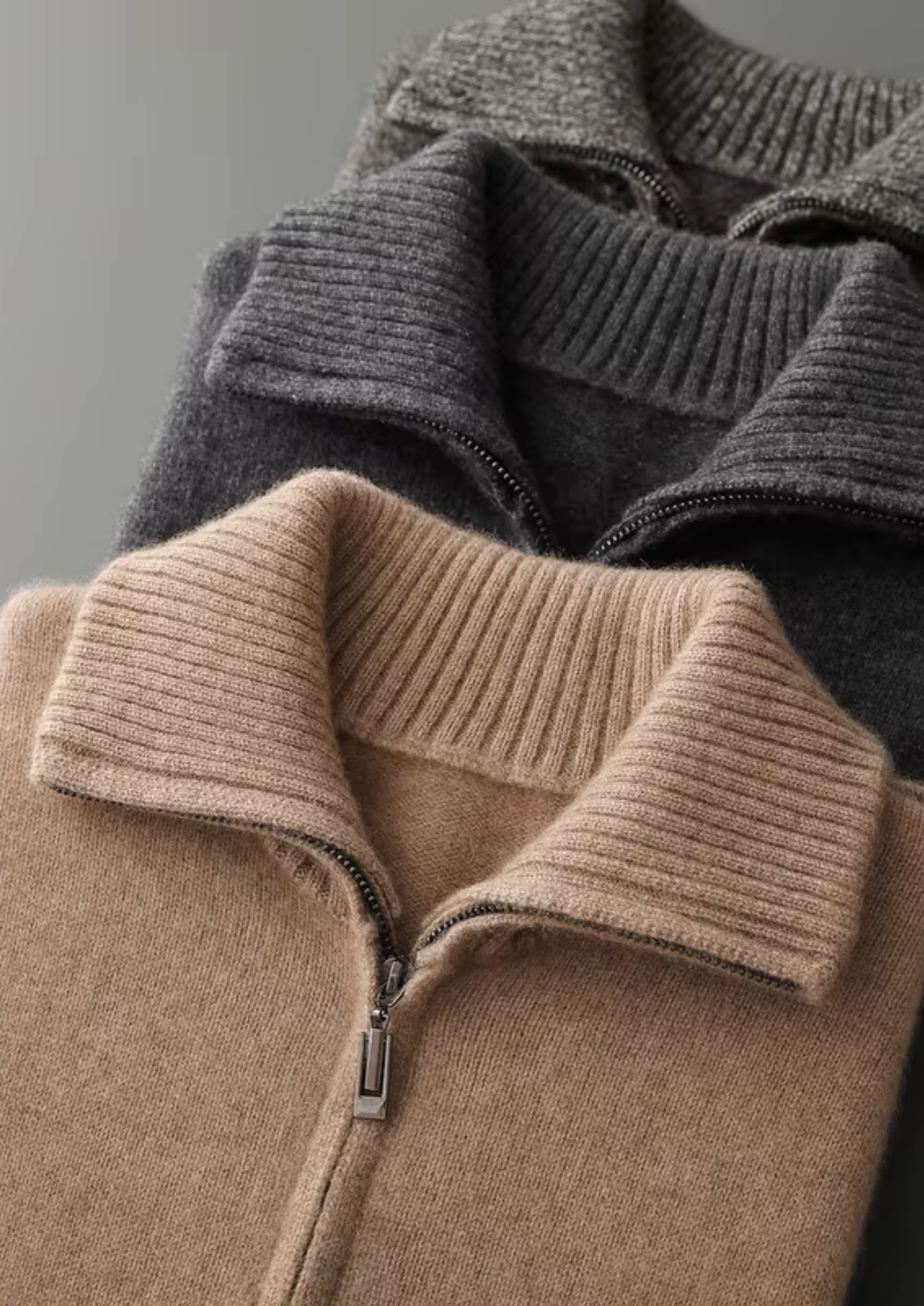 CARDIGAN GOLA FUNIL EM CASHMERE PURO CINZA ESCURO