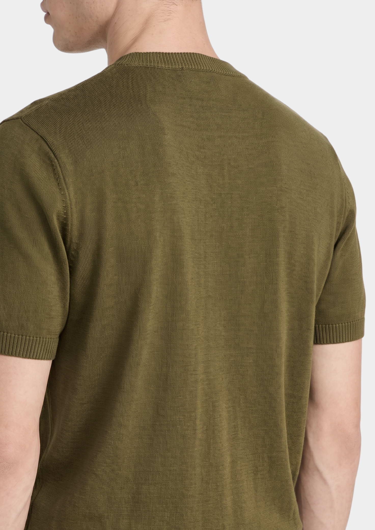 Camiseta Essencial Verde-Oliva de Tricô Gola Careca