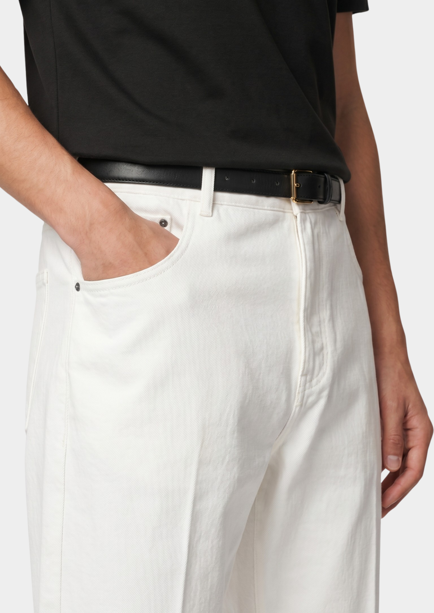 CALÇA JEANS RETA BRANCA ESSENCIAL