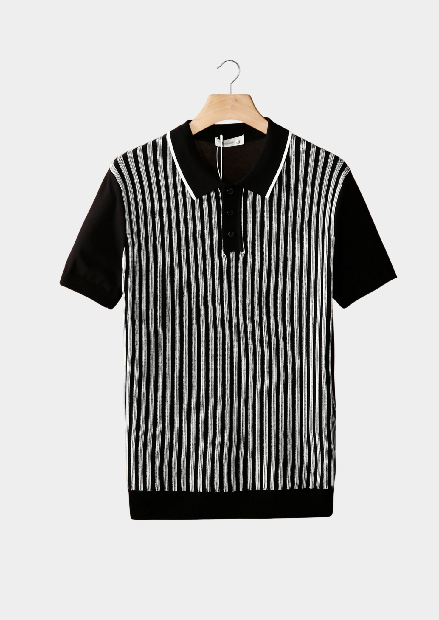 POLO LISTRAS VERTICAIS PRETO