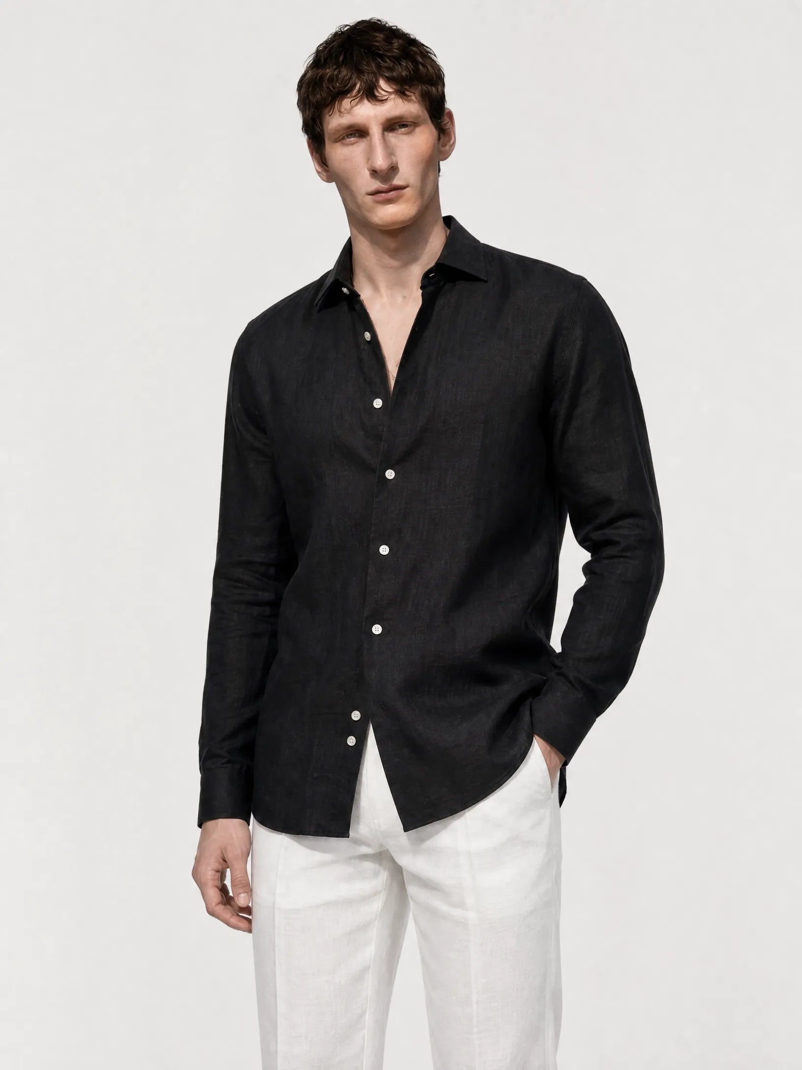 Leonina Linen Shirt — Black